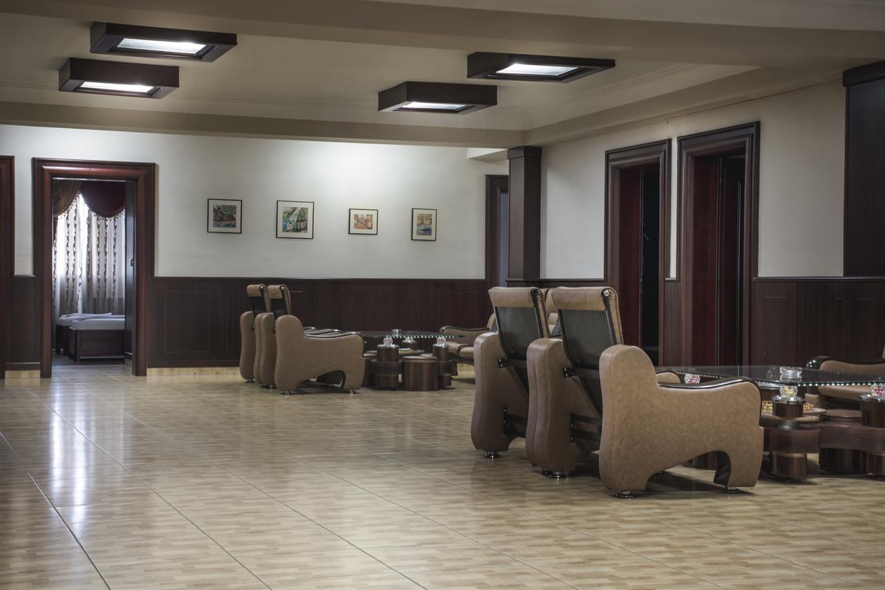 King Hotel Печ Екстер'єр фото