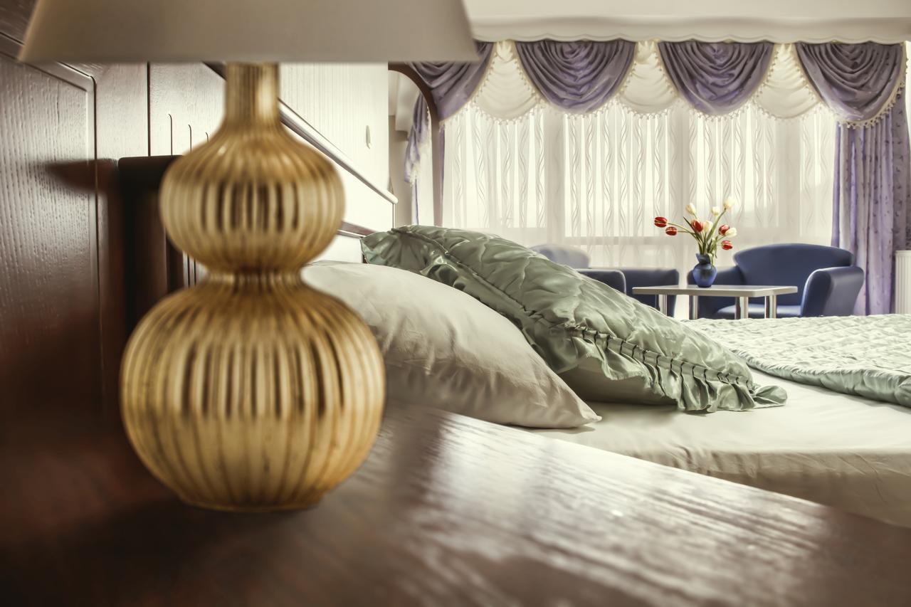 King Hotel Печ Екстер'єр фото