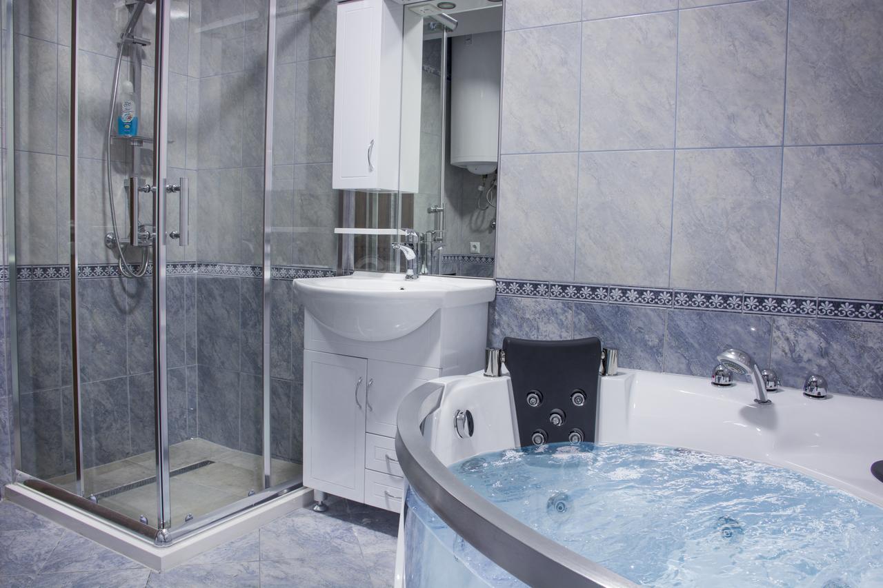 King Hotel Печ Екстер'єр фото