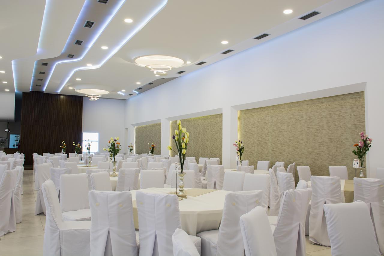 King Hotel Печ Екстер'єр фото