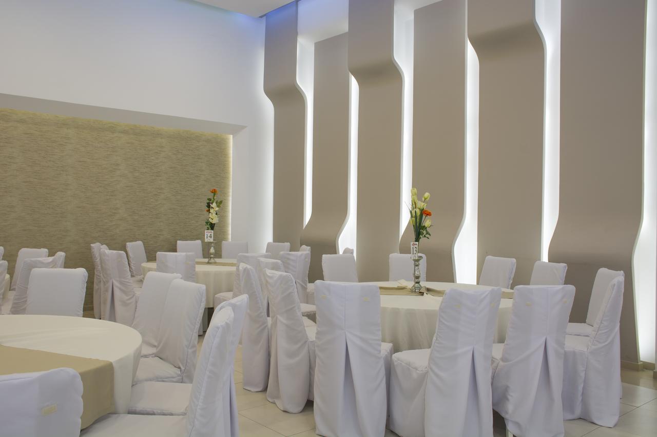 King Hotel Печ Екстер'єр фото